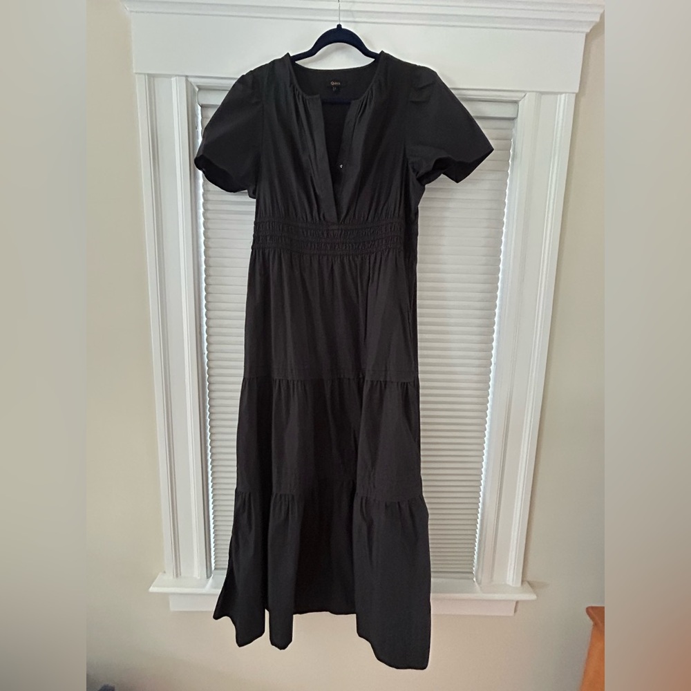 Black Short-Sleeve Tiered Maxi Dress